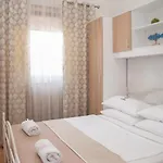 Apartmán Cozy With Garden