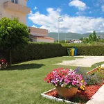 Cozy With Garden *
