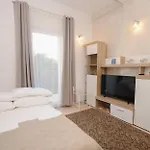Apartmán Cozy With Garden