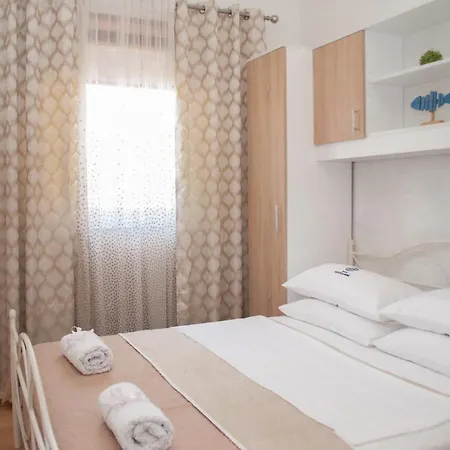 Apartman Cozy With Garden