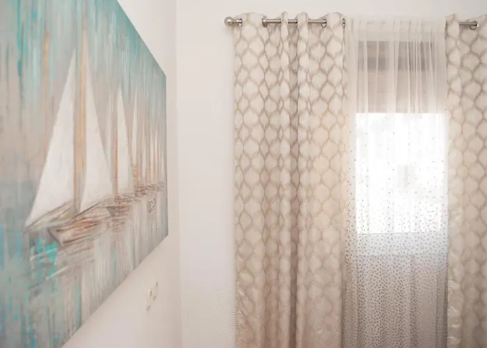 Cozy With Garden Apartamento