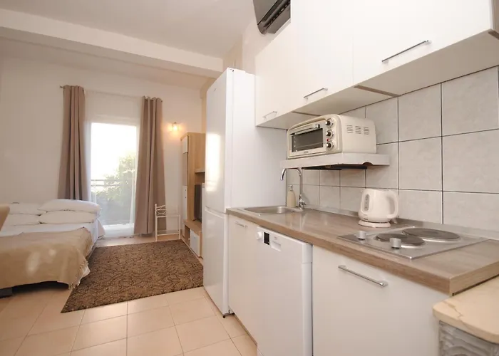 Cozy With Garden Kaštela